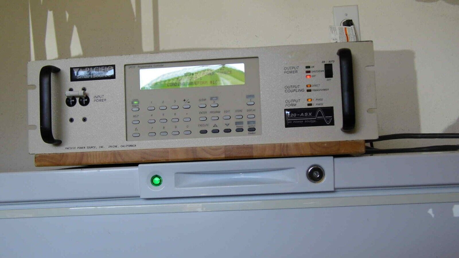 Pacific Power 120ASX-UPC12 2KVA 15-1200Hz 1 phase AC Power Source Pacific Power 120ASX-UPC12 2KVA 15-1200Hz 1 phase AC Power Source